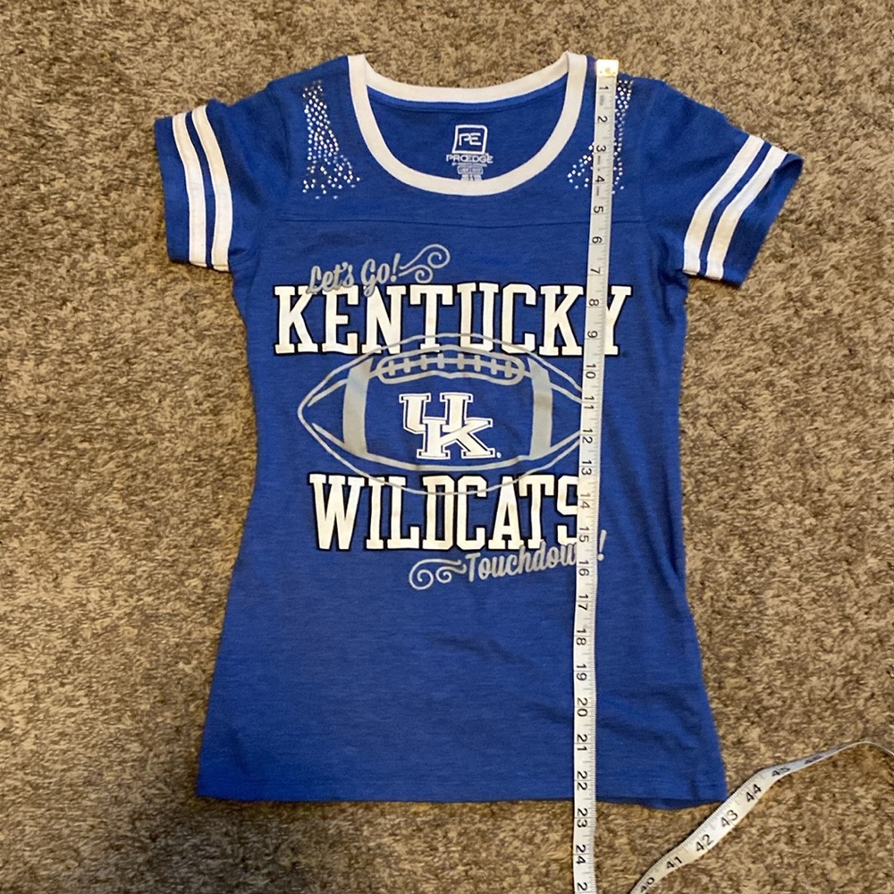 University of Kentucky Wildcats Football T-Shirt 10/12 Large - Picture 9 of 9